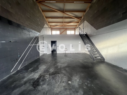 Photo 4 – location Entrepôts / activités	COMBS LA VILLE (77380)