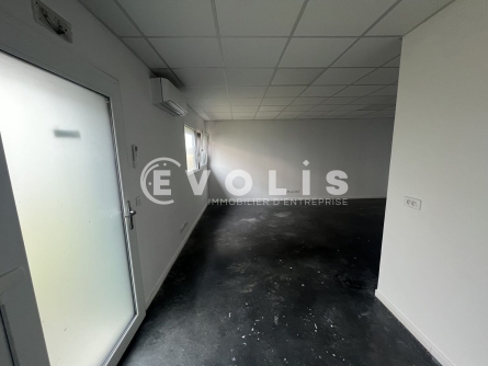 Photo 9 – location Entrepôts / activités	COMBS LA VILLE (77380)