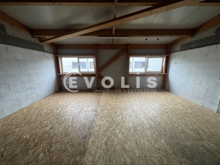 Photo 5 – location Entrepôts / activités	COMBS LA VILLE (77380)