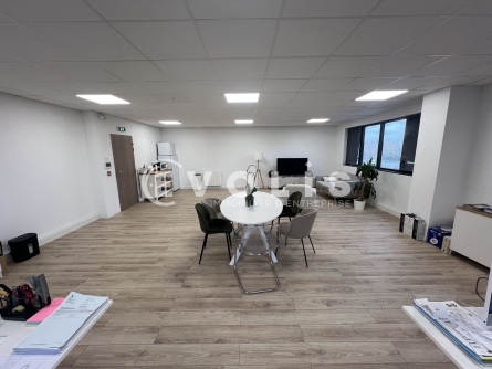 Photo 7 – location Entrepôts / activités	VAIRES SUR MARNE (77360)