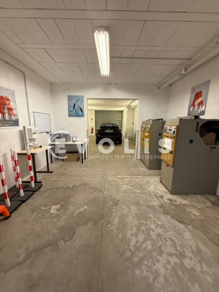 Photo 3 – location Entrepôts / activités	VENISSIEUX (69200)