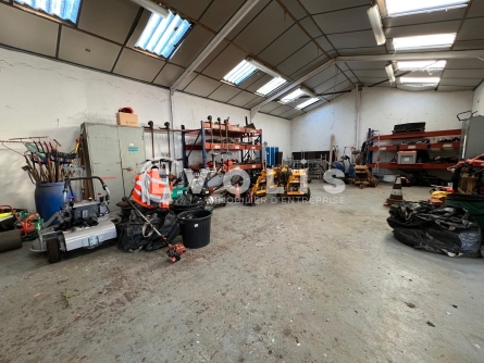 Photo 10 – vente Entrepôts / activités	VILLEFRANCHE SUR SAONE (69400)