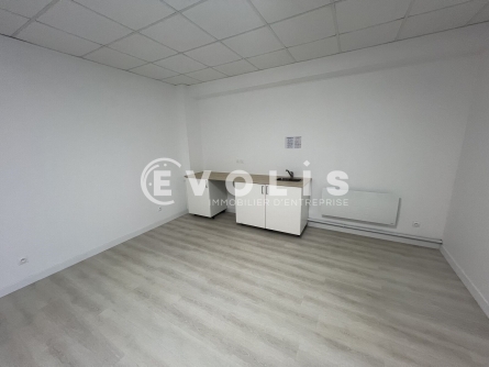 Photo 6 – location Entrepôts / activités	SERRIS (77700)