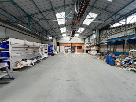 Photo 4 – vente Entrepôts / activités	TARARE (69170)