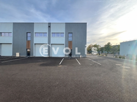 Photo 8 – location Entrepôts / activités	SAINT-GENIS-LAVAL (69230)