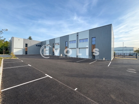 Photo 1 – location Entrepôts / activités	SAINT-GENIS-LAVAL (69230)