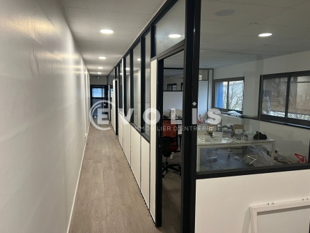 Photo 8 – location Entrepôts / activités	CHASSIEU (69680)