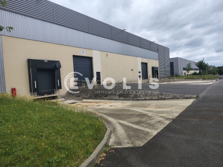 Photo 2 – location Entrepôts / activités	SUCY EN BRIE (94370)