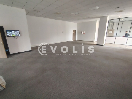 Photo 9 – location Entrepôts / activités	SUCY EN BRIE (94370)
