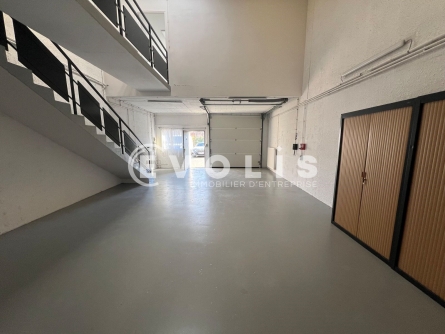 Photo 2 – location Entrepôts / activités	SAVIGNY LE TEMPLE (77176)