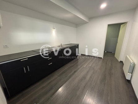 Photo 3 – vente Entrepôts / activités	FAREINS (01480)