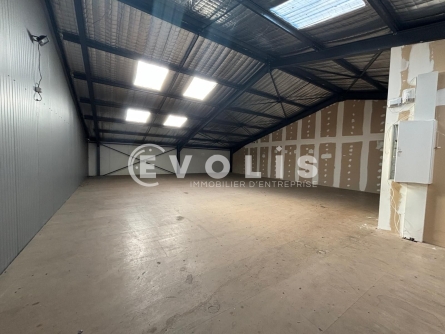 Photo 7 – vente Entrepôts / activités	FAREINS (01480)