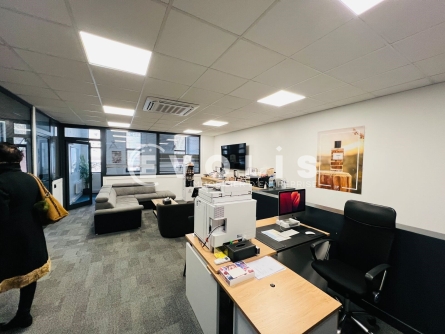 Photo 3 – location Entrepôts / activités	NOISY LE SEC (93130)