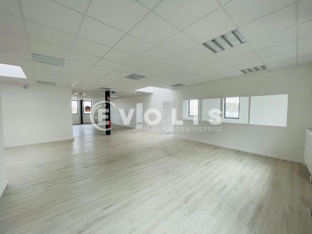 Photo 4 – location Entrepôts / activités	MOISSY CRAMAYEL (77550)