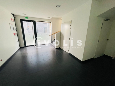 Photo 6 – location Entrepôts / activités	MOISSY CRAMAYEL (77550)