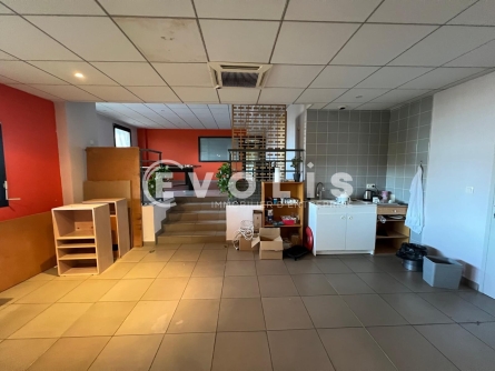 Photo 15 – location Entrepôts / activités	FLEURIEUX SUR L'ARBRESLE (69210)