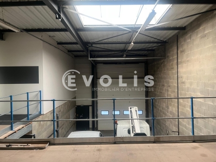 Photo 4 – location Entrepôts / activités	GLEIZE (69400)