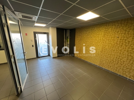 Photo 7 – location Entrepôts / activités	GLEIZE (69400)