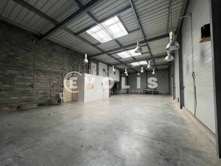 Photo 2 – location Entrepôts / activités	AUDENGE (33980)