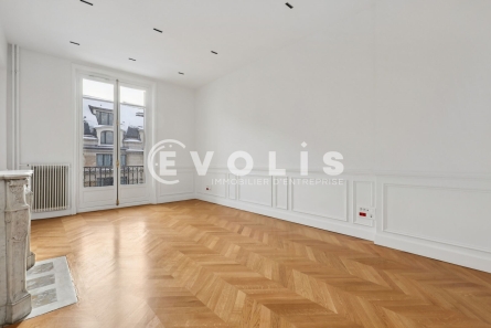 Photo 10 – location bureaux	PARIS (75008)