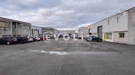 Photo 4 – location Entrepôts / activités	CHASSIEU (69680)