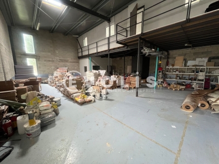 Photo 1 – location bureaux	SAINT PIERRE DU PERRAY (91280)