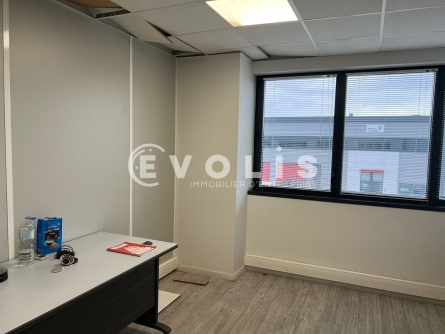 Photo 10 – location Entrepôts / activités	MEYZIEU (69330)