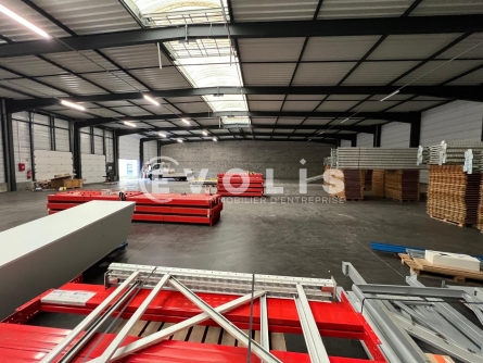 Photo 1 – location Entrepôts / activités	ARNAS (69400)