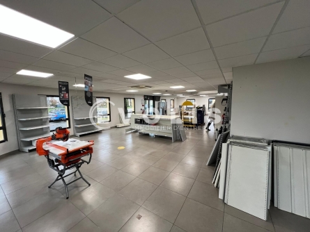 Photo 3 – location Entrepôts / activités	ARNAS (69400)