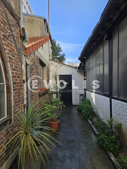 Photo 1 – location Entrepôts / activités	MONTROUGE (92120)