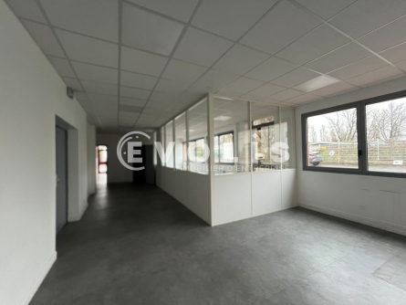 Photo 10 – location Entrepôts / activités	LE BLANC MESNIL (93150)