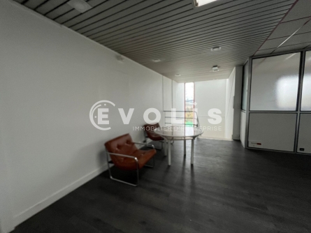 Photo 14 – location Entrepôts / activités	LE BLANC MESNIL (93150)