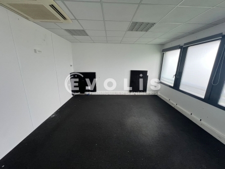 Photo 3 – vente bureaux	SERRIS (77700)
