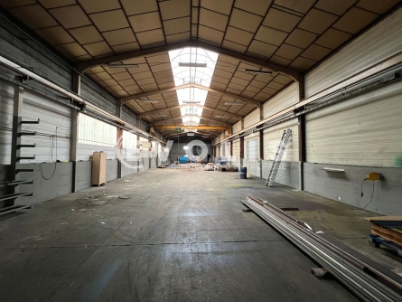 Photo 2 – location Entrepôts / activités	JASSANS RIOTTIER (01480)