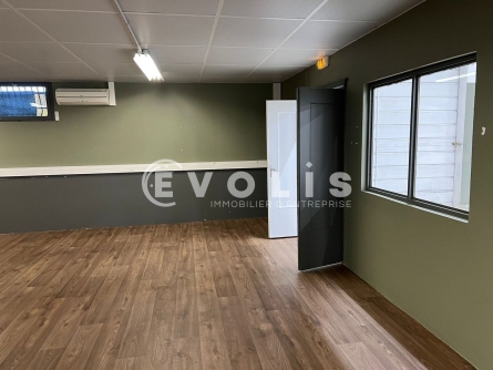 Photo 15 – vente Entrepôts / activités	VILLEFRANCHE SUR SAONE (69400)