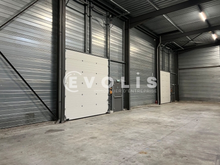 Photo 2 – location Entrepôts / activités	BRUGES (33520)