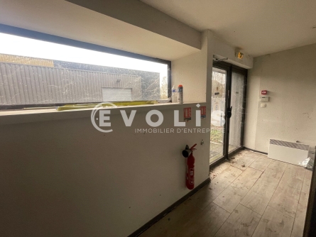 Photo 10 – location Entrepôts / activités	BRUGES (33520)