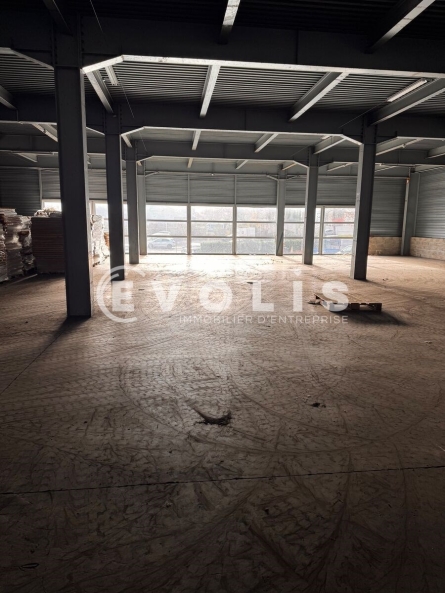 Photo 7 – vente Entrepôts / activités	BUC (78530)