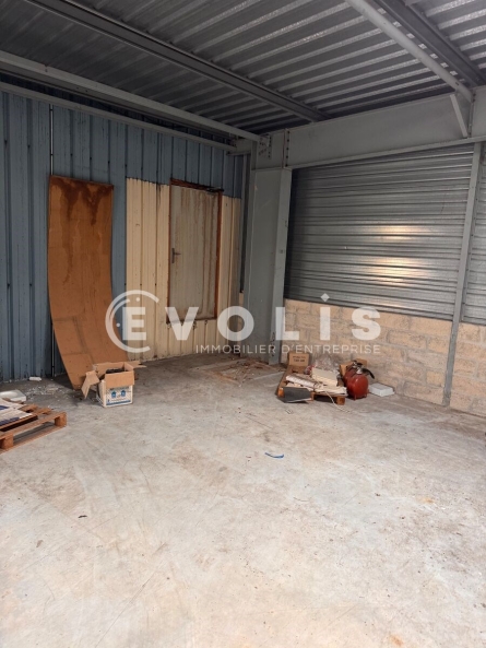 Photo 9 – vente Entrepôts / activités	BUC (78530)