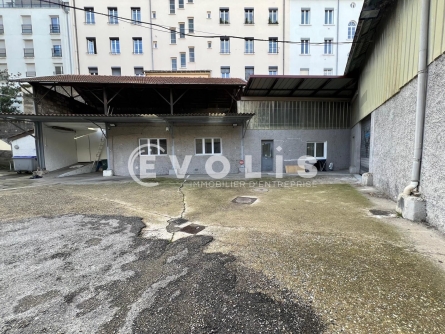 Photo 2 – location Entrepôts / activités	LYON (69007)