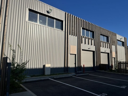 Photo 1 – location Entrepôts / activités	PAU (64000)