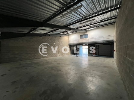 Photo 3 – location Entrepôts / activités	DARDILLY (69570)