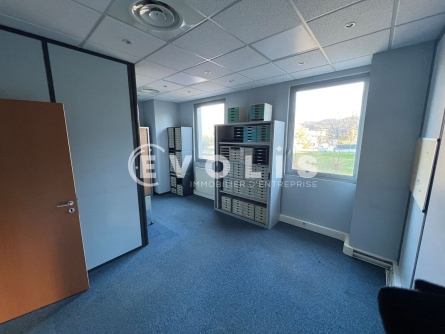 Photo 7 – location Entrepôts / activités	DARDILLY (69570)