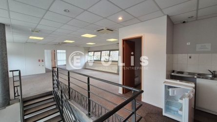 Photo 10 – location Entrepôts / activités	SERRIS (77700)