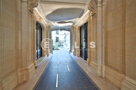 Photo 2 – location bureaux	PARIS (75008)