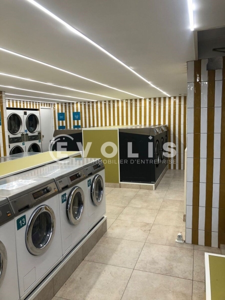 Photo 2 – location Locaux commerciaux	RUEIL MALMAISON (92500)