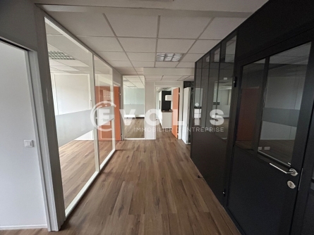 Photo 1 – location bureaux	MERIGNAC (33700)
