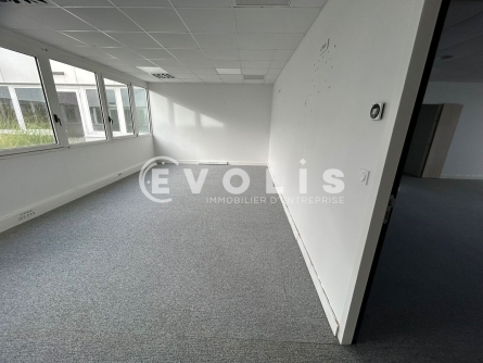 Photo 1 – location bureaux	MERIGNAC (33700)