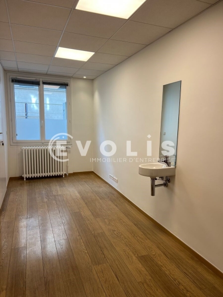 Photo 4 – vente bureaux	PARIS (75015)
