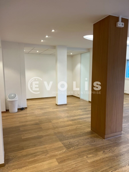 Photo 7 – vente bureaux	PARIS (75015)